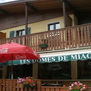 2* Hotel Les Domes De Miage